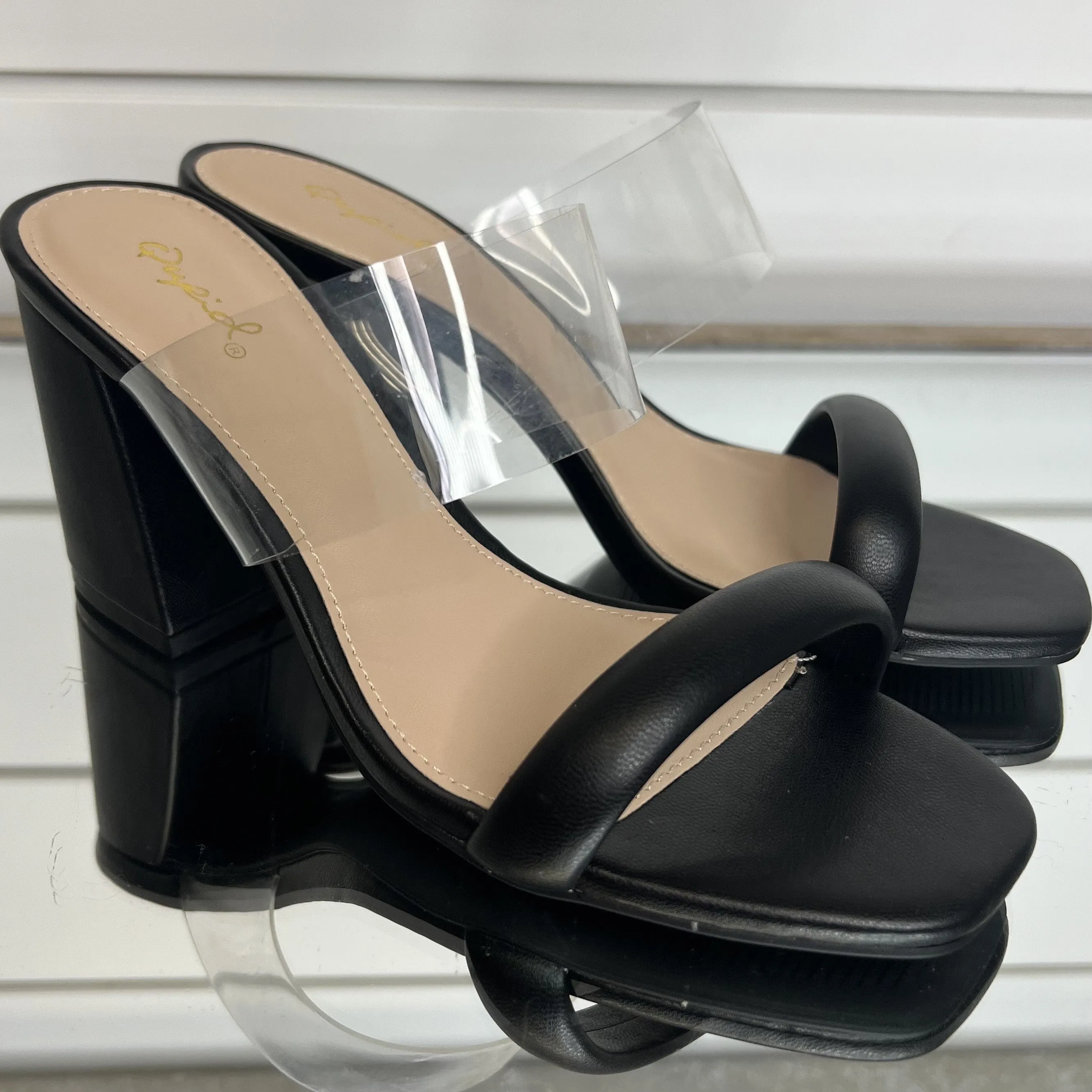 Effortlessly Chic Heels - 2 colors!