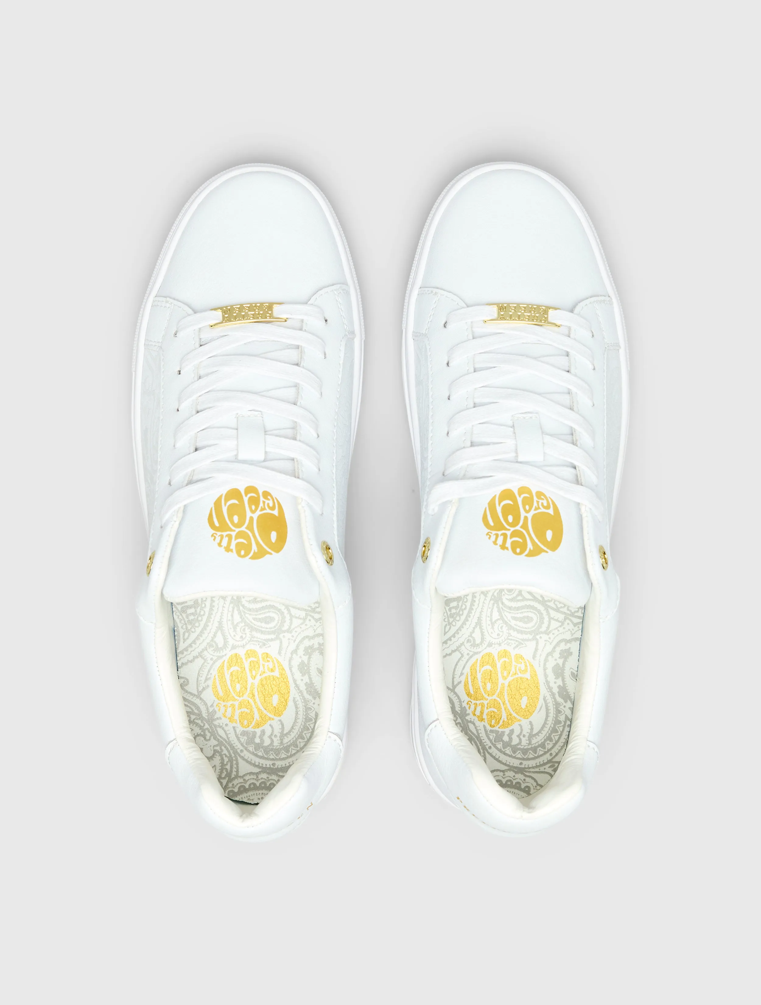 White Cali Trainer